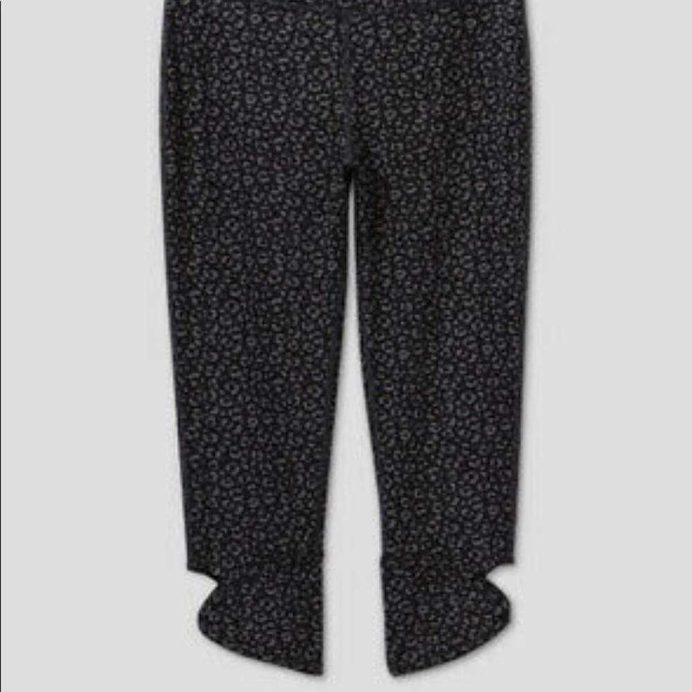 ALL IN MOTION PERFORMANCE LEGGINGS IN BLACK